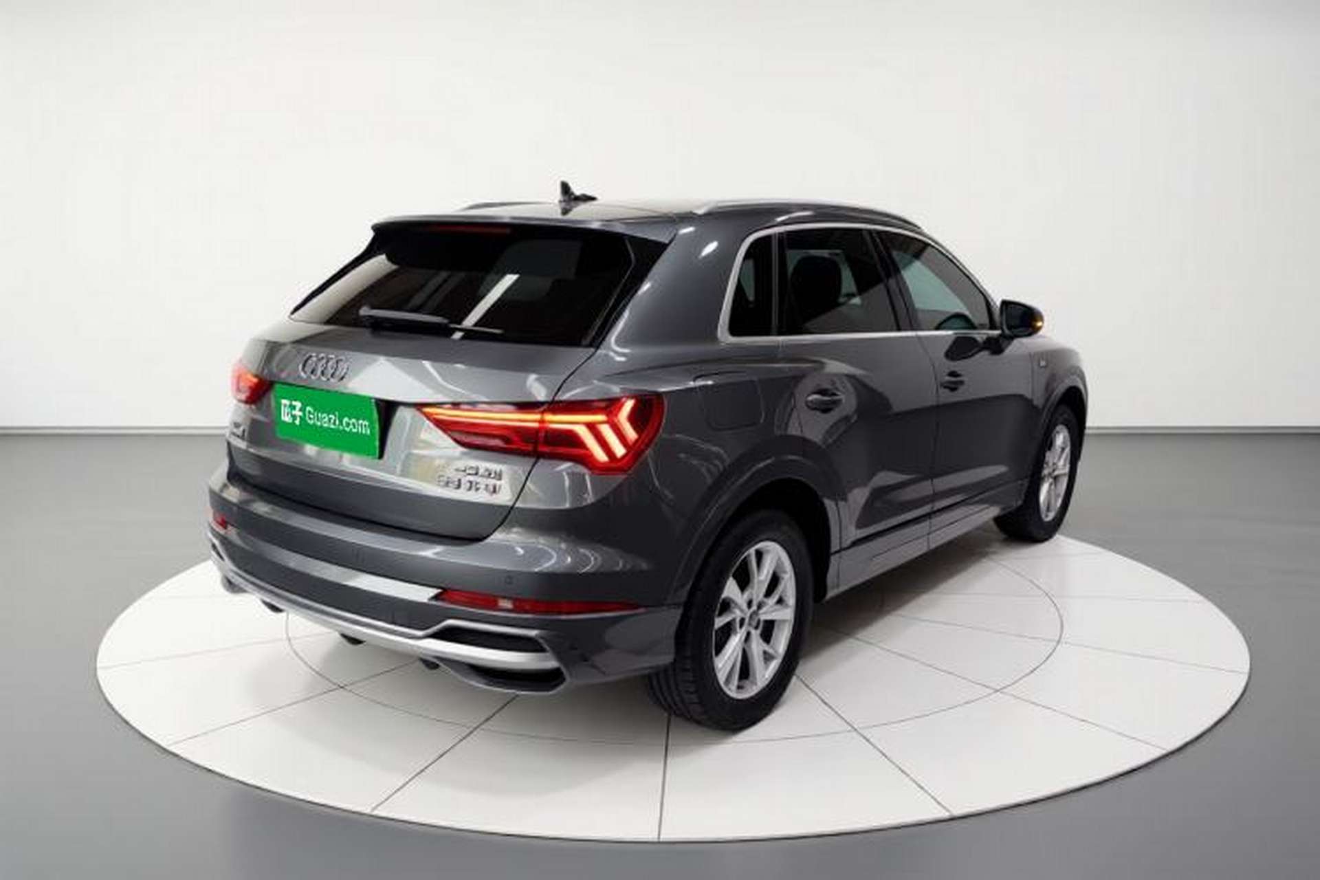 Used Audi Q3 2019 35 TFSI Advanced Dynamic Edition Rear Right 45 Deg