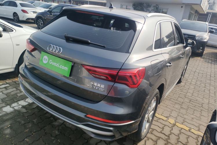Used Audi Q3 2019 35 TFSI Advanced Dynamic Edition Rear Right 45 Deg