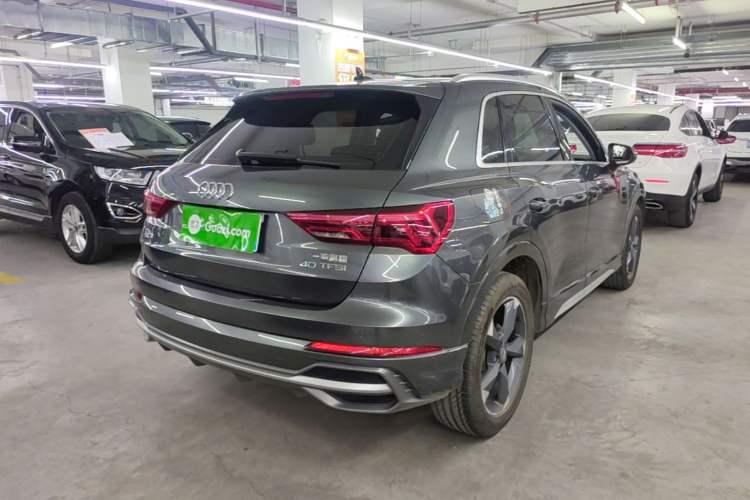 Used Audi Q3 2019 40 TFSI Fashion Dynamic Model Rear Right 45 Deg