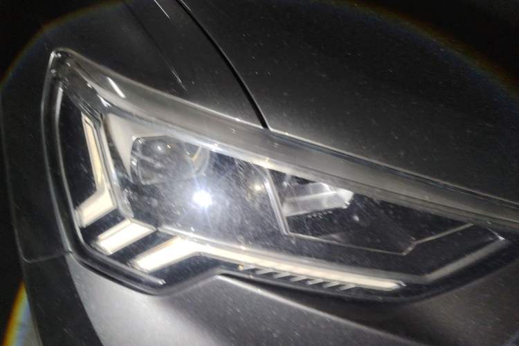 Used Audi Q3 2019 35 TFSI Fashion Dynamic Model Right Front Headlight