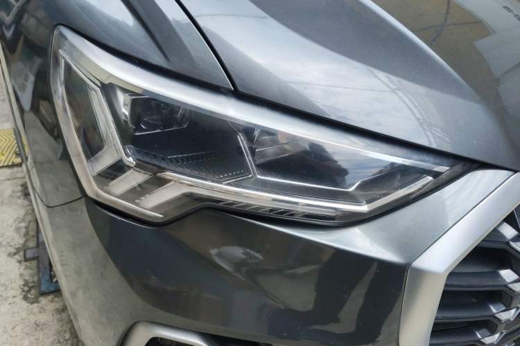 Used Audi Q3 2019 35 TFSI Fashion Dynamic Model Right Front Headlight