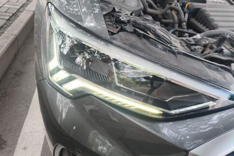 Used Audi Q3 2019 35 TFSI Advanced Style Edition Right Front Headlight