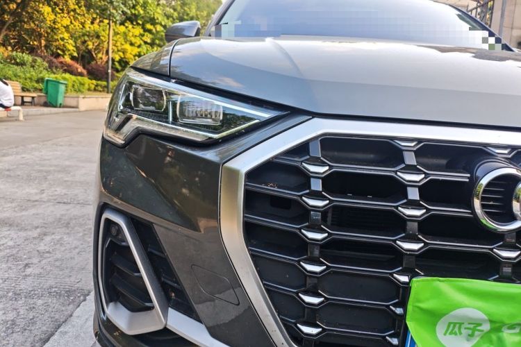 Used Audi Q3 2019 35 TFSI Fashion Dynamic Model Right Front Headlight