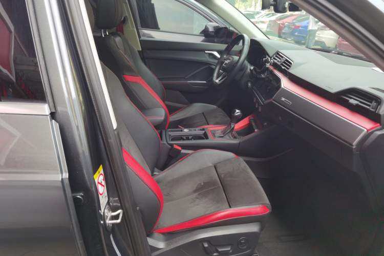 Used Audi Q3 2019 35 TFSI Advanced Dynamic Edition Right Front Seat