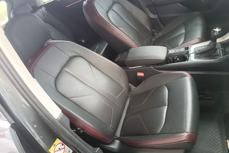 Used Audi Q3 2019 40 TFSI Fashionable and Elegant Model Right Front Seat