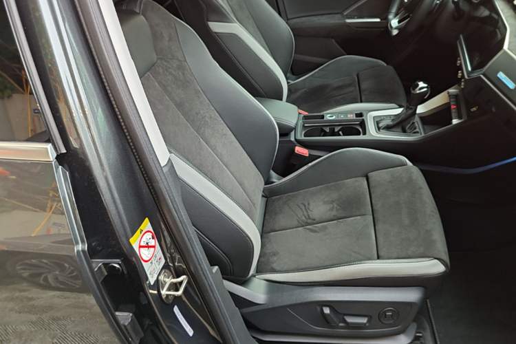 Used Audi Q3 2019 40 TFSI Fashion Dynamic Model Right Front Seat