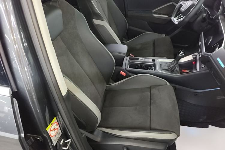 Used Audi Q3 2019 40 TFSI Fashion Dynamic Model Right Front Seat