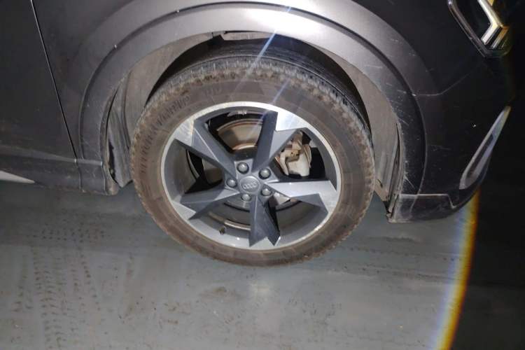 Used Audi Q3 2019 35 TFSI Fashion Dynamic Model Right Front Wheel Hub