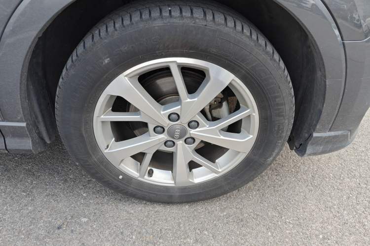 Used Audi Q3 2019 35 TFSI Advanced Dynamic Edition Right Front Wheel Hub