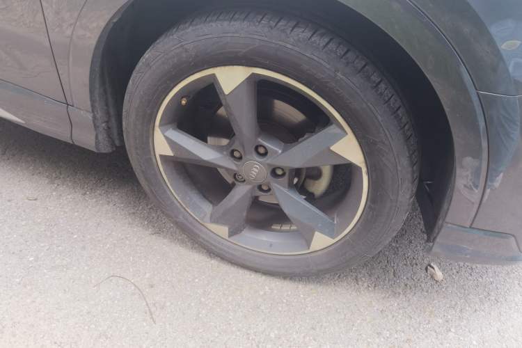 Used Audi Q3 2019 35 TFSI Fashion Dynamic Model Right Front Wheel Hub