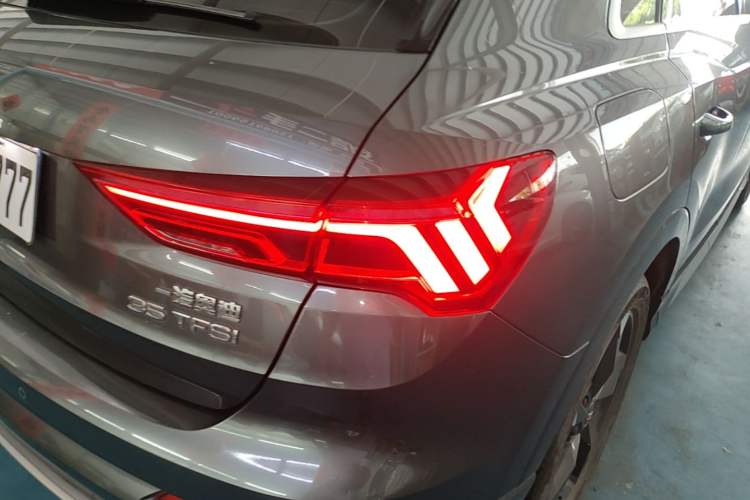 Used Audi Q3 2019 35 TFSI Fashion Dynamic Model Right Rear Taillight