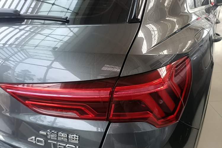 Used Audi Q3 2019 40 TFSI Fashionable and Elegant Model Right Rear Taillight