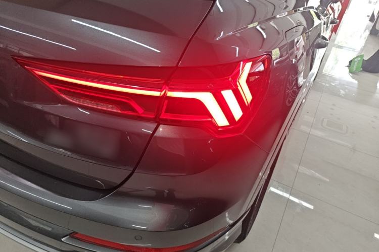 Used Audi Q3 2019 35 TFSI Advanced Dynamic Edition Right Rear Taillight