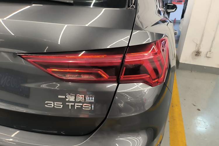 Used Audi Q3 2019 35 TFSI Advanced Dynamic Edition Right Rear Taillight