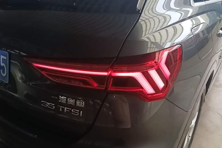 Used Audi Q3 2019 35 TFSI Fashionable and Elegant Model Right Rear Taillight