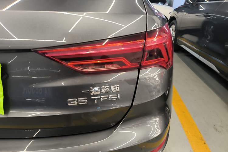 Used Audi Q3 2019 35 TFSI Advanced Dynamic Edition Right Rear Taillight