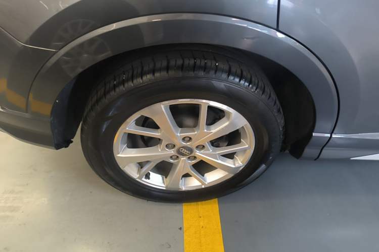 Used Audi Q3 2019 35 TFSI Advanced Dynamic Edition Right Rear Wheel Hub