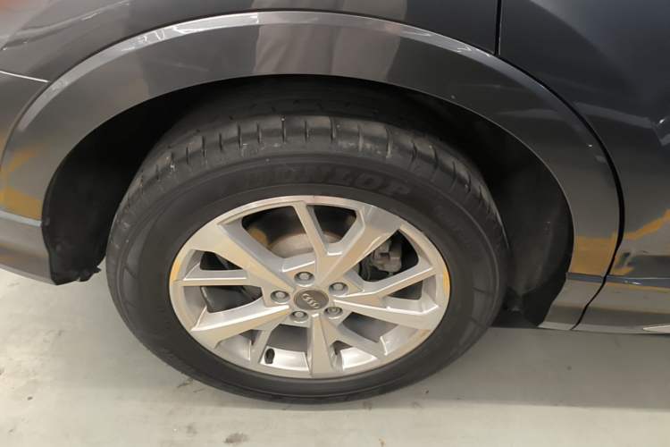 Used Audi Q3 2019 35 TFSI Advanced Dynamic Edition Right Rear Wheel Hub