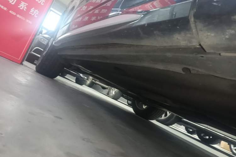 Used Audi Q3 2019 35 TFSI Advanced Style Edition Right Side Sill