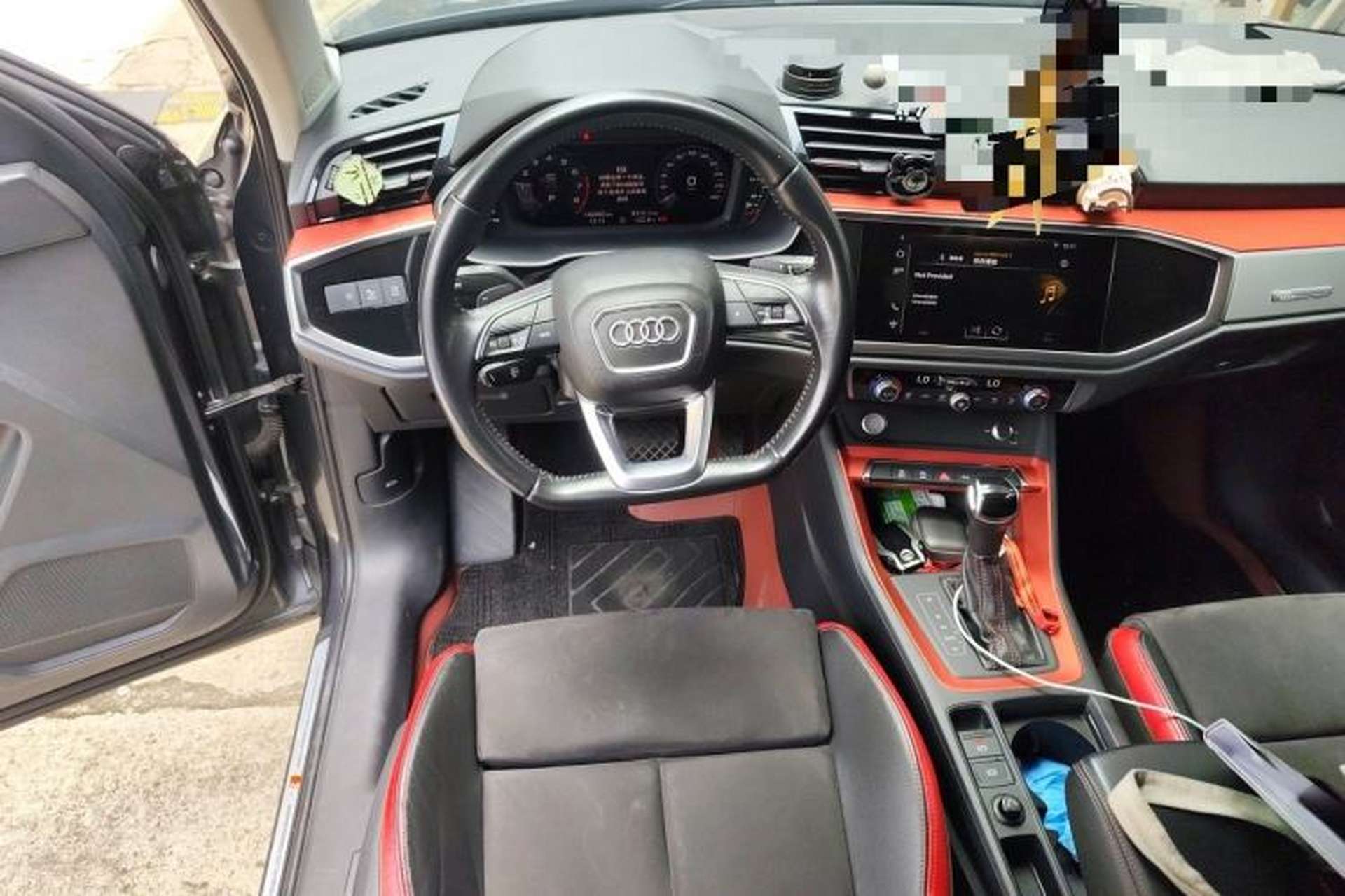 Used Audi Q3 2019 35 TFSI Fashion Dynamic Model Steering Wheel