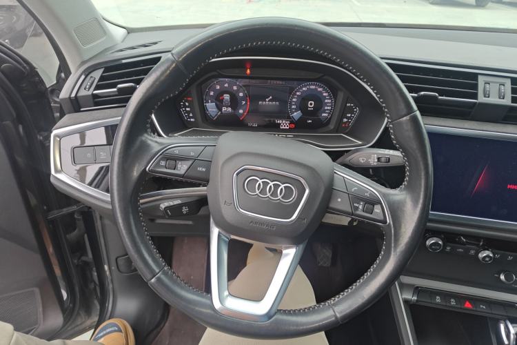 Used Audi Q3 2019 35 TFSI Advanced Dynamic Edition Steering Wheel