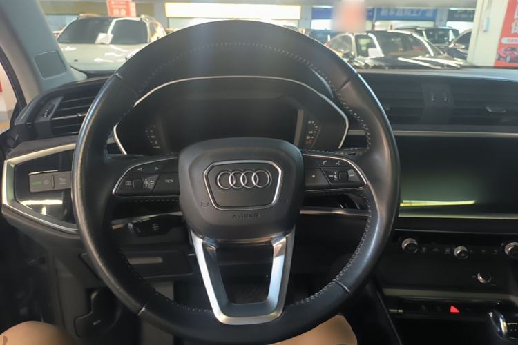 Used Audi Q3 2019 35 TFSI Advanced Dynamic Edition Steering Wheel