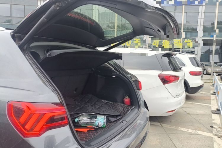 Used Audi Q3 2019 40 TFSI Fashionable and Elegant Model Trunk