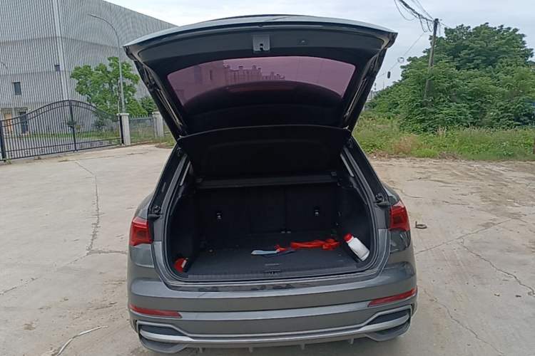 Used Audi Q3 2019 35 TFSI Advanced Dynamic Edition Trunk