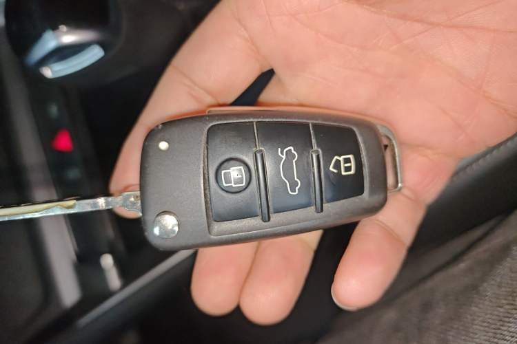 Used Audi Q3 2019 35 TFSI Advanced Dynamic Edition Vehicle Key
