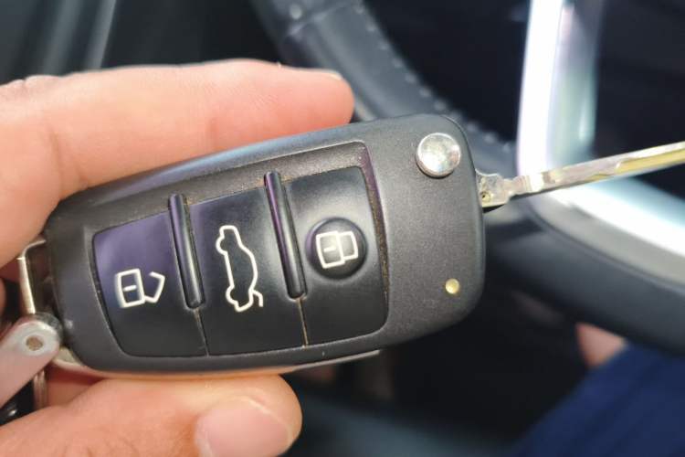 Used Audi Q3 2019 35 TFSI Advanced Style Edition Vehicle Key