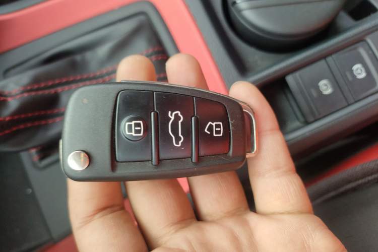 Used Audi Q3 2019 35 TFSI Advanced Dynamic Edition Vehicle Key
