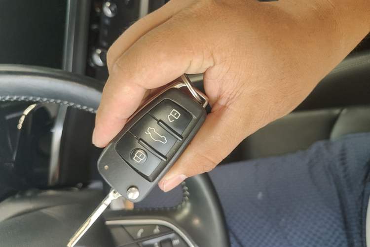 Used Audi Q3 2019 35 TFSI Advanced Style Edition Vehicle Key