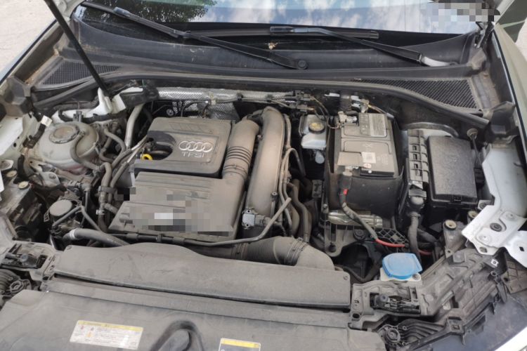 Used Audi Q3 2019 35 TFSI Fashion Dynamic Model Engine Bay
