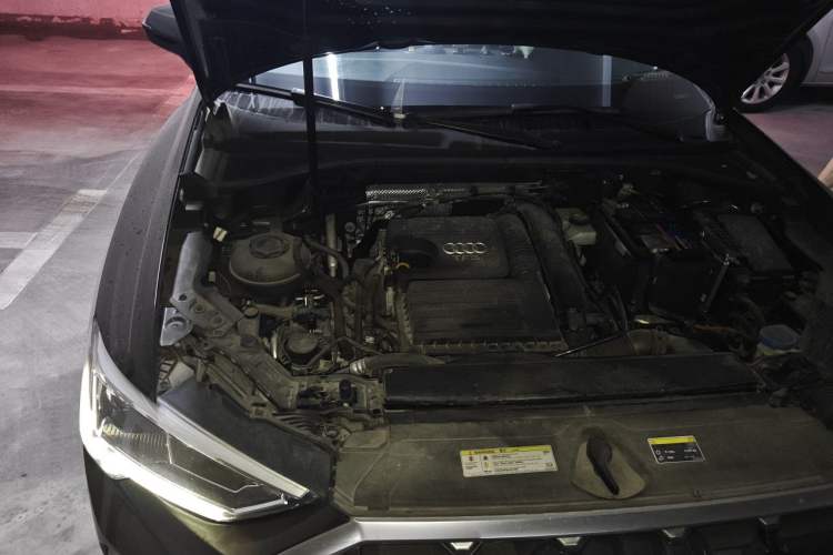 Used Audi Q3 2019 35 TFSI Advanced Dynamic Edition Engine Bay Right