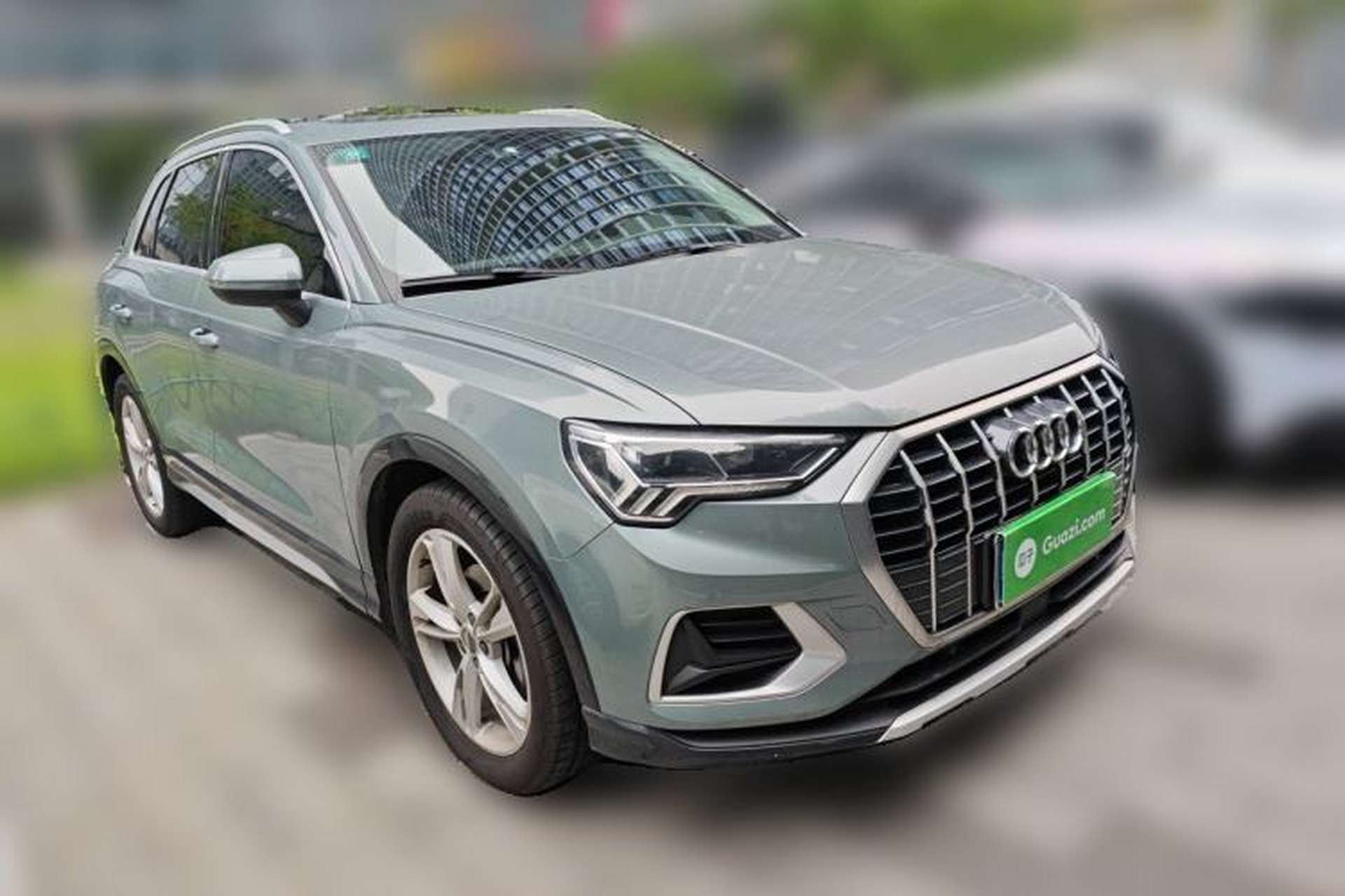 Used Audi Q3 2019 40 TFSI Fashionable and Elegant Model Front Right 45 Deg