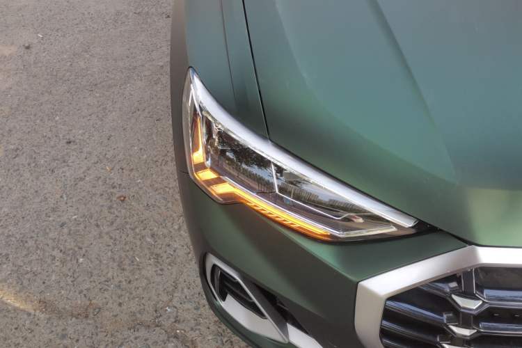 Used Audi Q3 2019 35 TFSI Fashion Dynamic Model Right Front Headlight