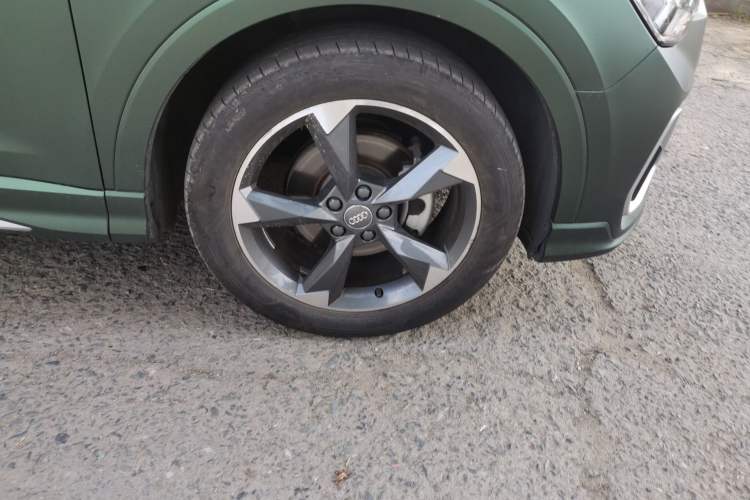 Used Audi Q3 2019 35 TFSI Fashion Dynamic Model Right Front Wheel Hub