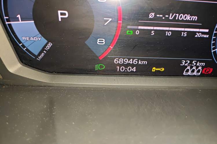 Used Audi Q3 2019 35 TFSI Advanced Dynamic Edition Odometer Close Up
