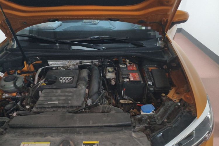 Used Audi Q3 2019 35 TFSI Advanced Dynamic Edition Engine Bay Left
