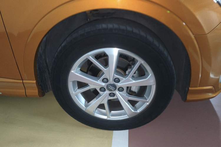 Used Audi Q3 2019 35 TFSI Advanced Dynamic Edition Right Front Wheel Hub