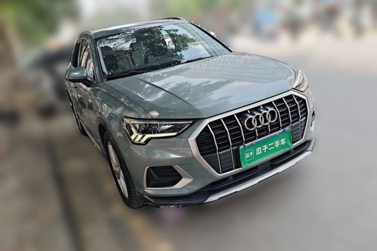 Used Audi Q3 2019 40 TFSI Fashionable and Elegant Model Front Right 45 Deg