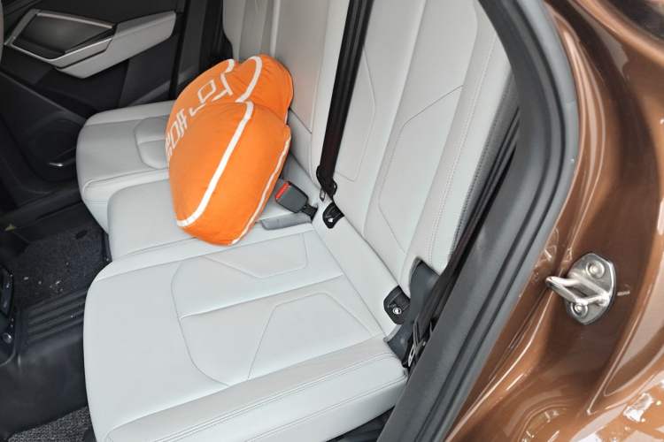 Used Audi Q3 2019 40 TFSI Fashionable and Elegant Model Left Rear Seat