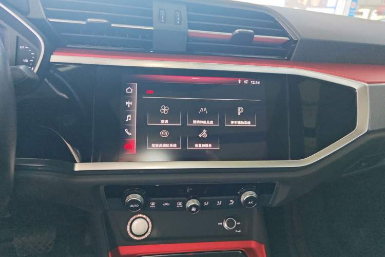 Used Audi Q3 2019 35 TFSI Fashion Dynamic Model Audio And AC Panel