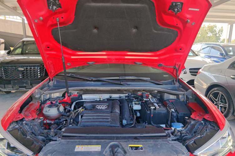 Used Audi Q3 2019 35 TFSI Fashion Dynamic Model Engine Bay
