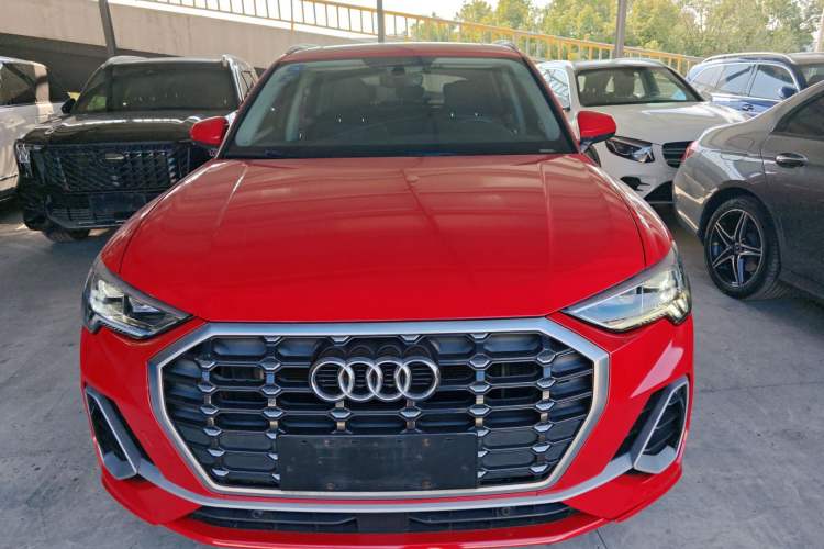 Used Audi Q3 2019 35 TFSI Fashion Dynamic Model Exterior 1
