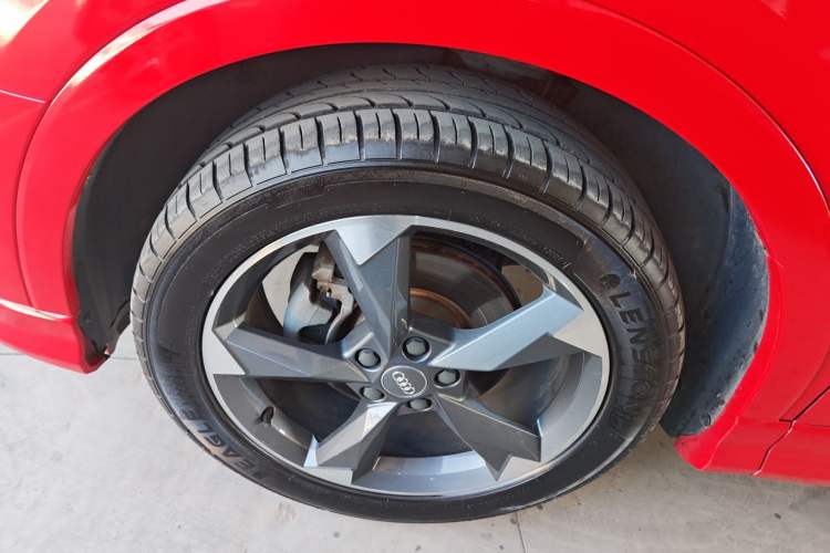 Used Audi Q3 2019 35 TFSI Fashion Dynamic Model Exterior 7