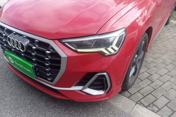 Used Audi Q3 2019 35 TFSI Fashion Dynamic Model Left Front Headlight