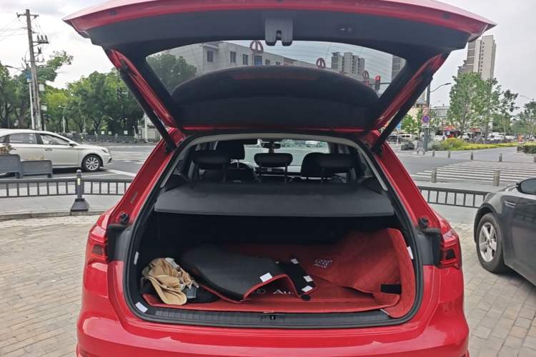 Used Audi Q3 2019 35 TFSI Fashion Dynamic Model Trunk