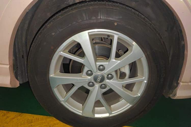 Used Audi Q3 2019 35 TFSI Advanced Dynamic Edition Right Front Wheel Hub
