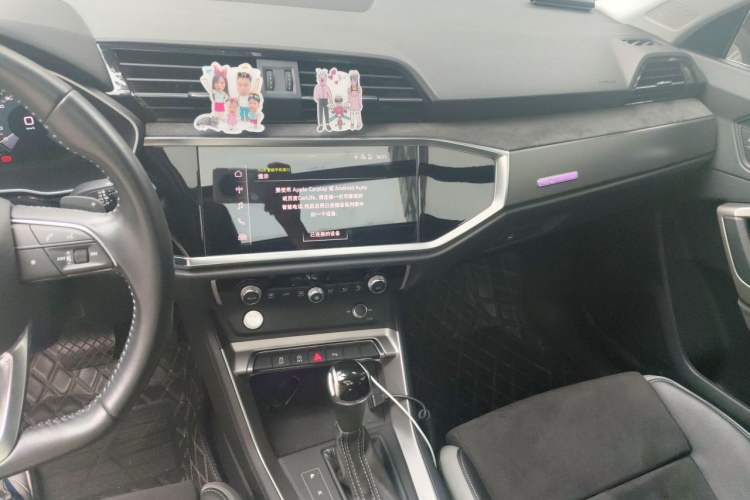 Used Audi Q3 2019 40 TFSI Fashion Dynamic Model Audio And AC Panel